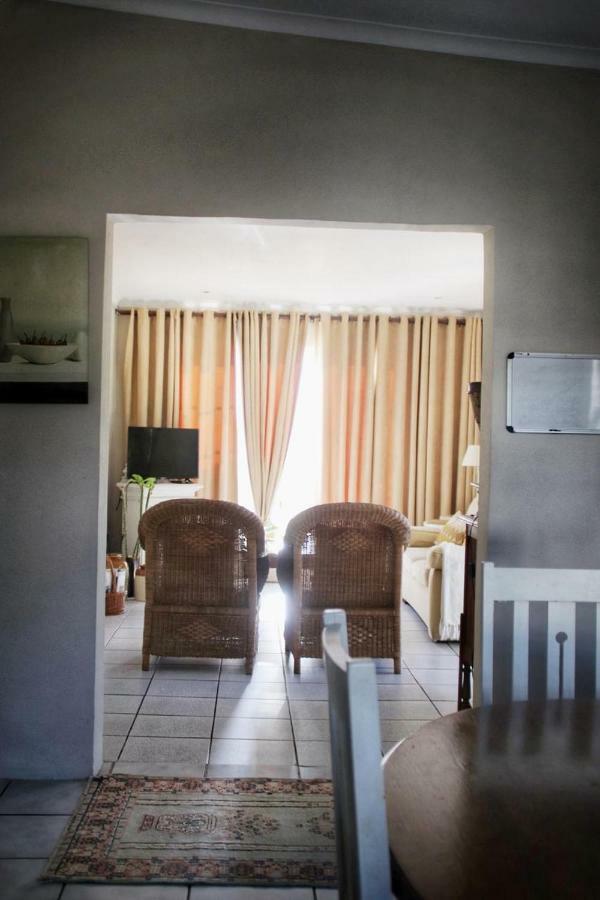 The Garden Cottage On 140 Fordyce Port Elizabeth Extérieur photo